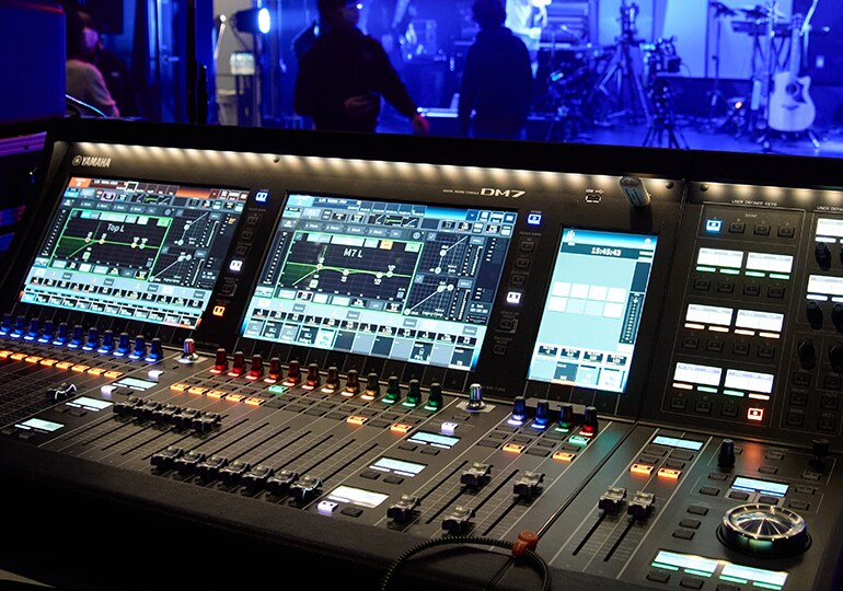 Yamaha Digital Mixing Console DM7: Live Sound
