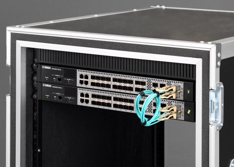 รองรับการทำ Stacking 100GbE: จัดการสวิตช์ 2 ตัวเสมือนเป็นอุปกรณ์หนึ่งเดียว