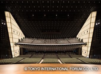 ฮอลล์ A ที่อาคาร Tokyo International Forum กรุงโตเกียว ประเทศญี่ปุ่น